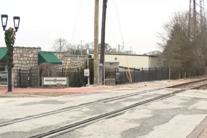 Knife Vs. Gun: Fatal Shooting Outside Ollie’s Tavern Deemed Justified