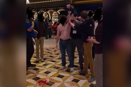 Man Stabbed at SHOT Show, Bystanders Deploy EDC Tourniquet to Save His Life