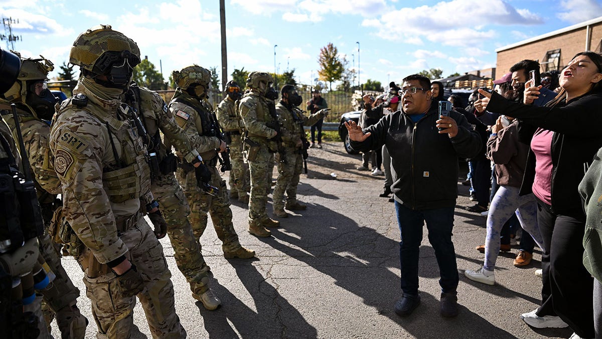 National Guard troops in Illinois