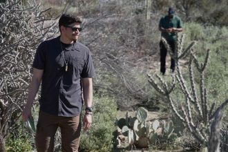 Latest FBI neighborhood canvass in Guthrie case could mean feds have ‘digital evidence:’ former agent