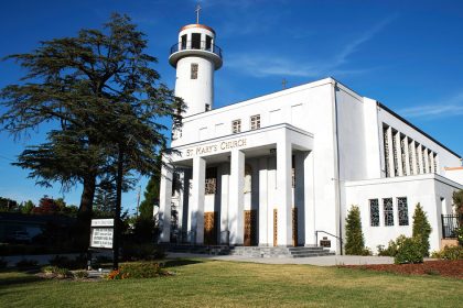 Vigilant Parent Observer Prevents Armed Man From Entering Sacramento School Mass