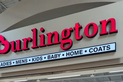 Mall Robbery Turns Violent as Suspects Try to Disarm Victim – One Ends Up Shot, All Three Arrested