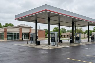 Off-Duty New York State Trooper Shoots Knife-Wielding Carjacker at Yonkers Gas Station