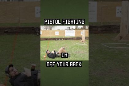 How Green Berets Pistol Fight Off Their Back #shorts #specialforces #military #army #youtubeshorts