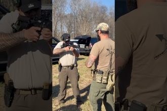 Here’s a rifle tip YOU should know #tips #shorts #military #selfdefense