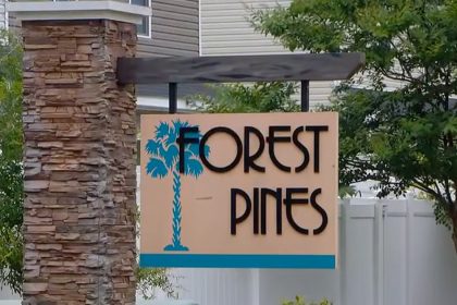 South Carolina HOA Bans Carry on Its Sidewalks and Parking Lots, but Skips the Sign South Carolina Law Requires