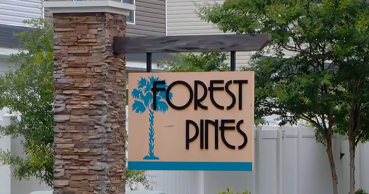South Carolina HOA Bans Carry on Its Sidewalks and Parking Lots, but Skips the Sign South Carolina Law Requires