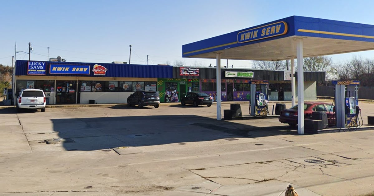 Tulsa Man Outguns Two Robbers, Drops One With a Shot to the Head