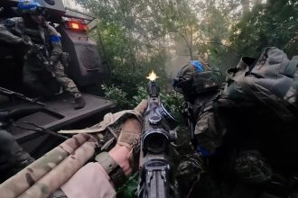 Ukrainian Forces Storm Russian Held Positions During Heavy Combat Operation • Insane Helmet Cam