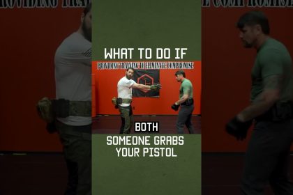 What You Should Do If Someone Grabs Your Pistol #selfdefense  #militaryeverything #tip