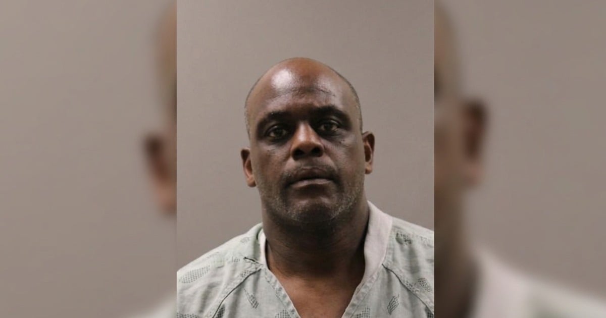 Alabama Robbery Victim Shoots Armed Suspect Who Demanded a Wallet at Gunpoint at a Boat Ramp
