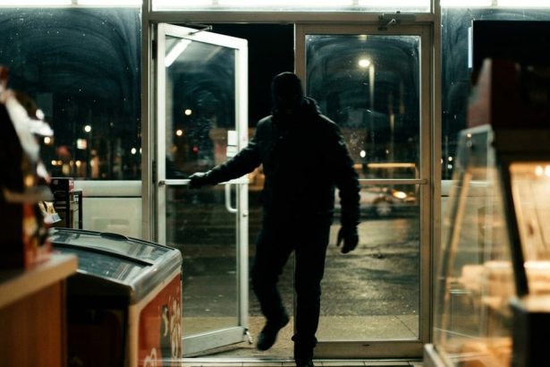 Mask, Gloves, and a Gun: Florence Vape Shop Employee Fires on Armed Robber Loading Cash Into a Bag