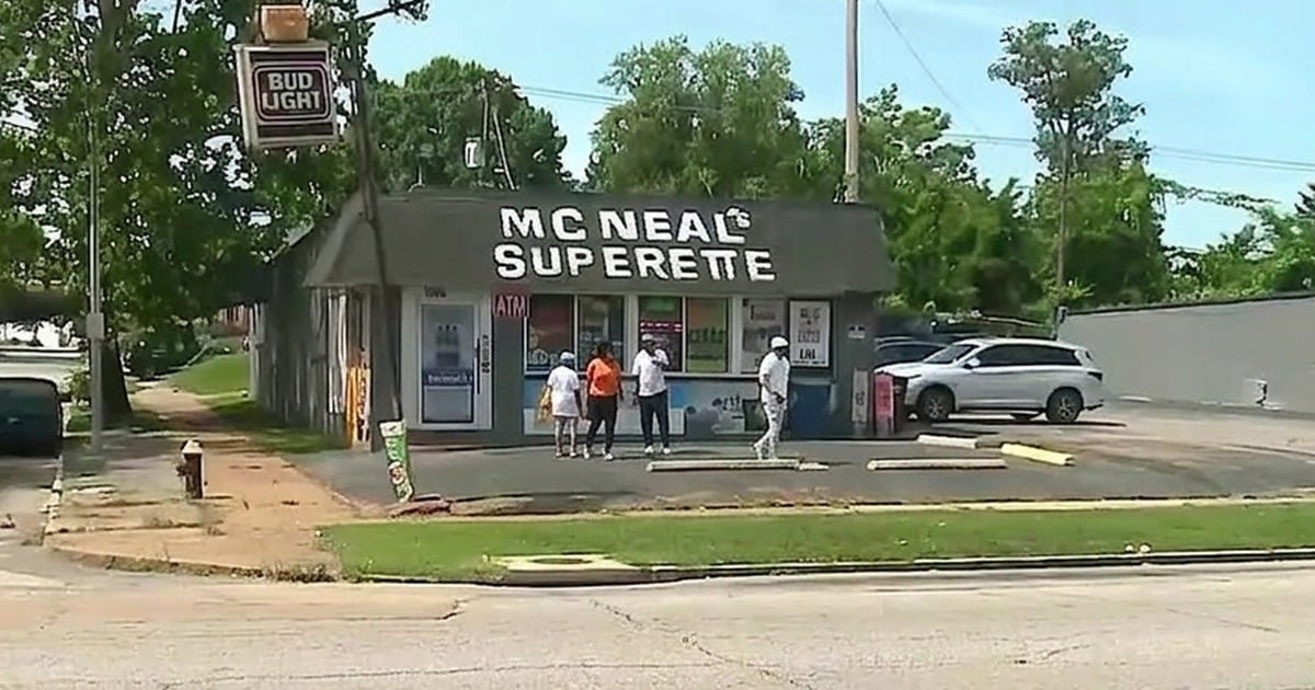 St. Louis Store Clerk Shoots Man Who Tried to Force His Way Behind the Counter During 10 A.M. Disturbance